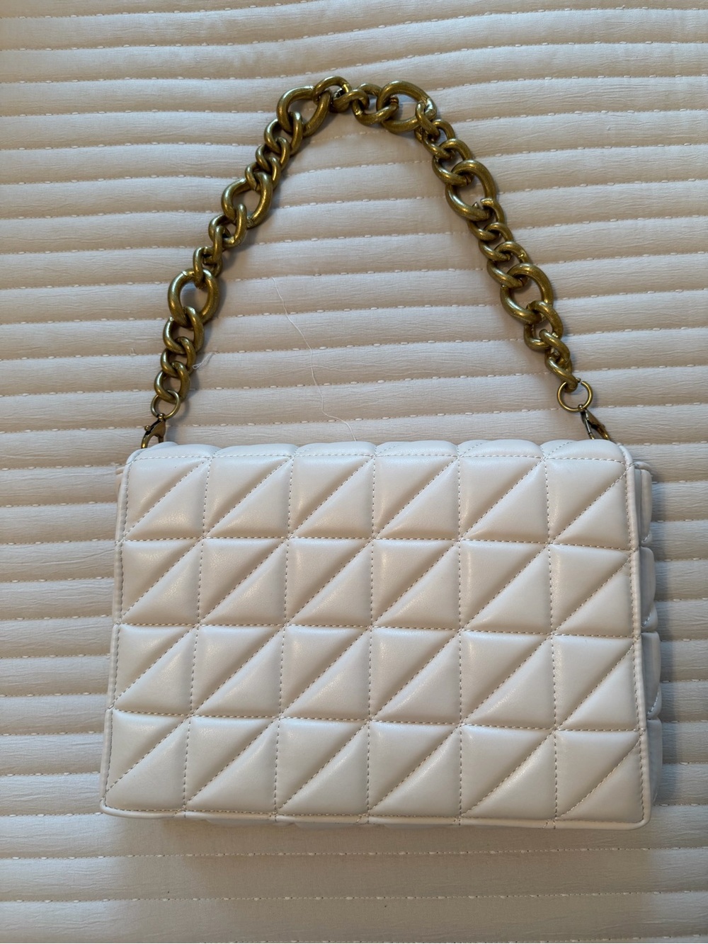 Zara White Quilted Shoulder Bag with Gold Chain